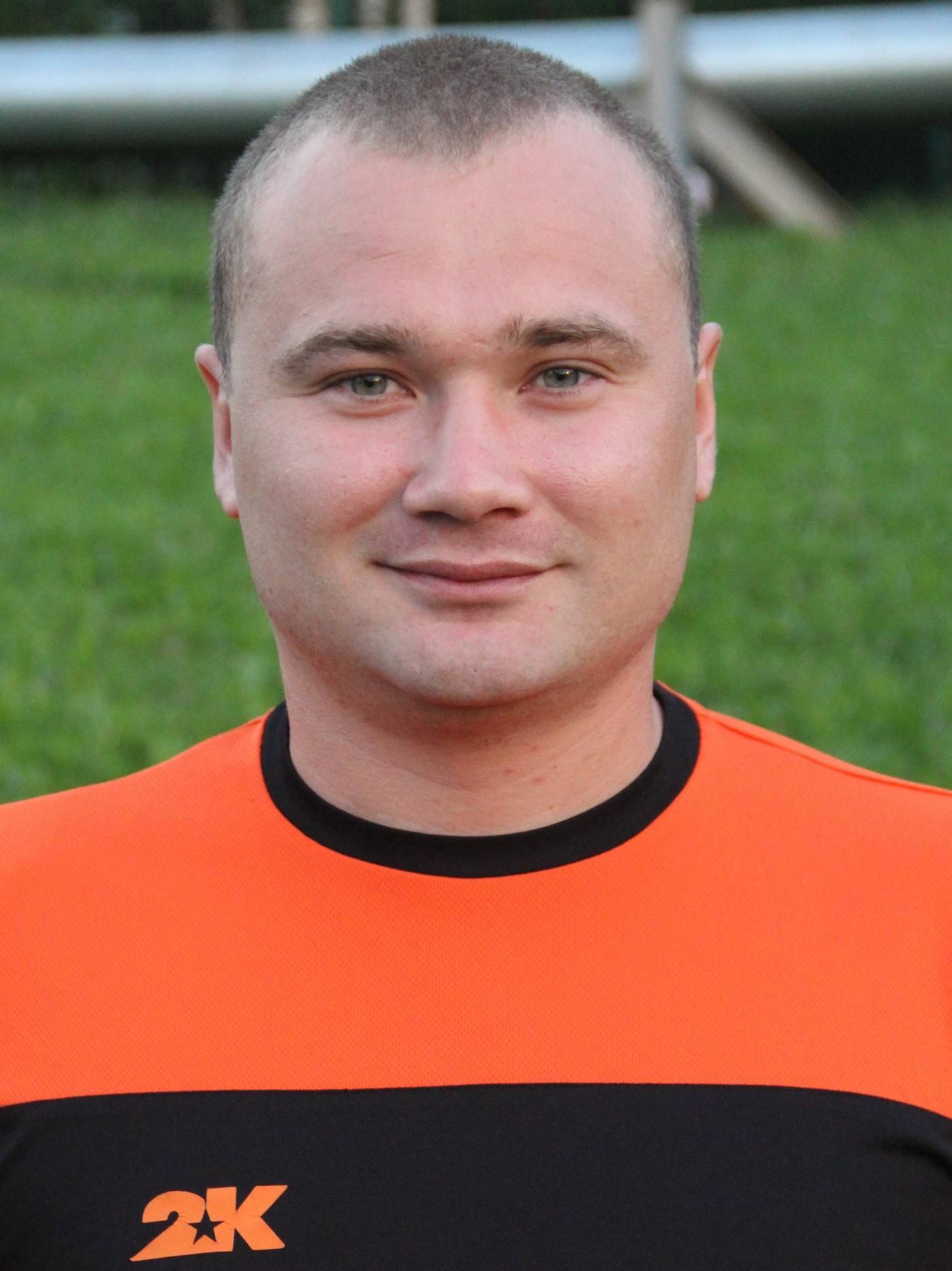 Антонов Антон